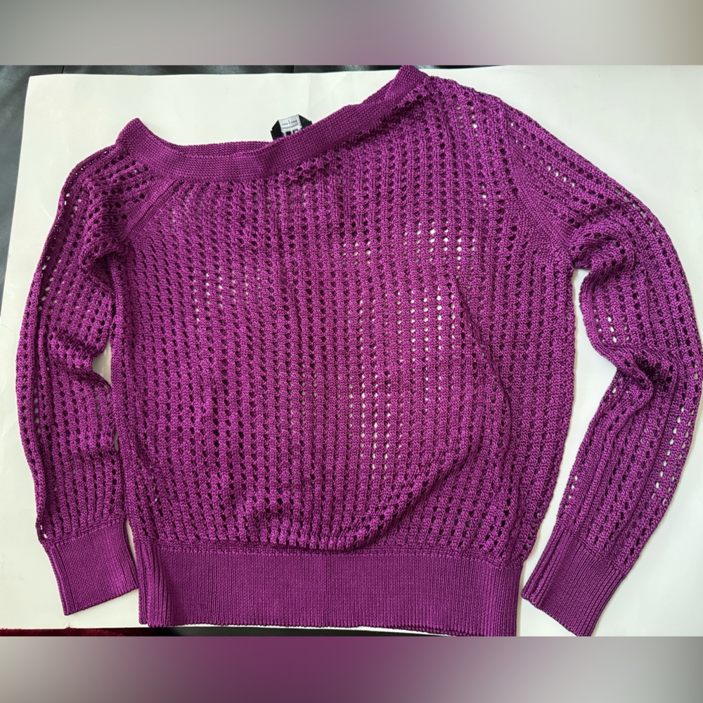 Bebe size small purple knit top.